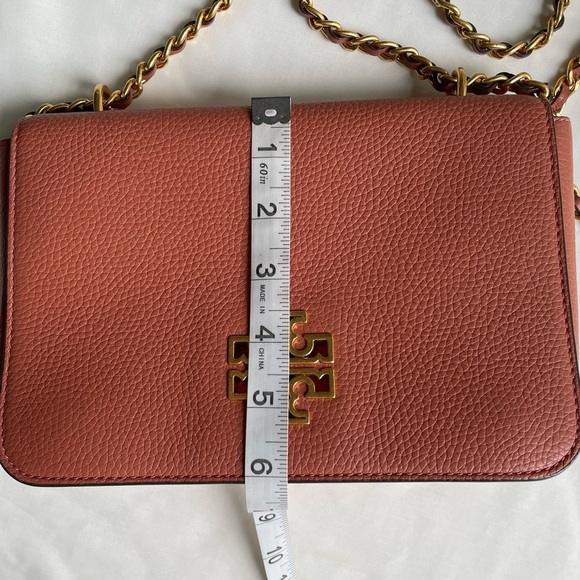 Tory Burch Britten Adjustable Shoulder Leather Purse - Picture 13 of 16